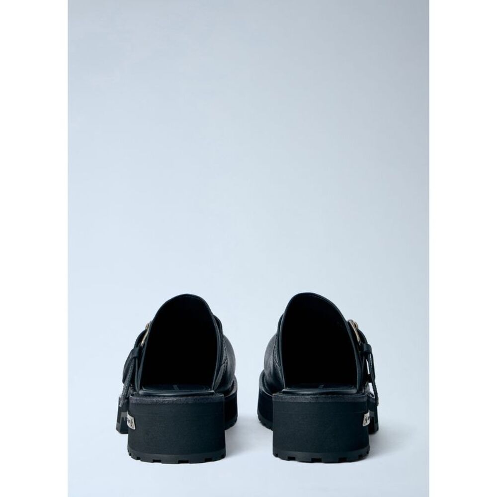 Balenciaga Men Venom Wurn-Out Mules - Picture 5 of 6